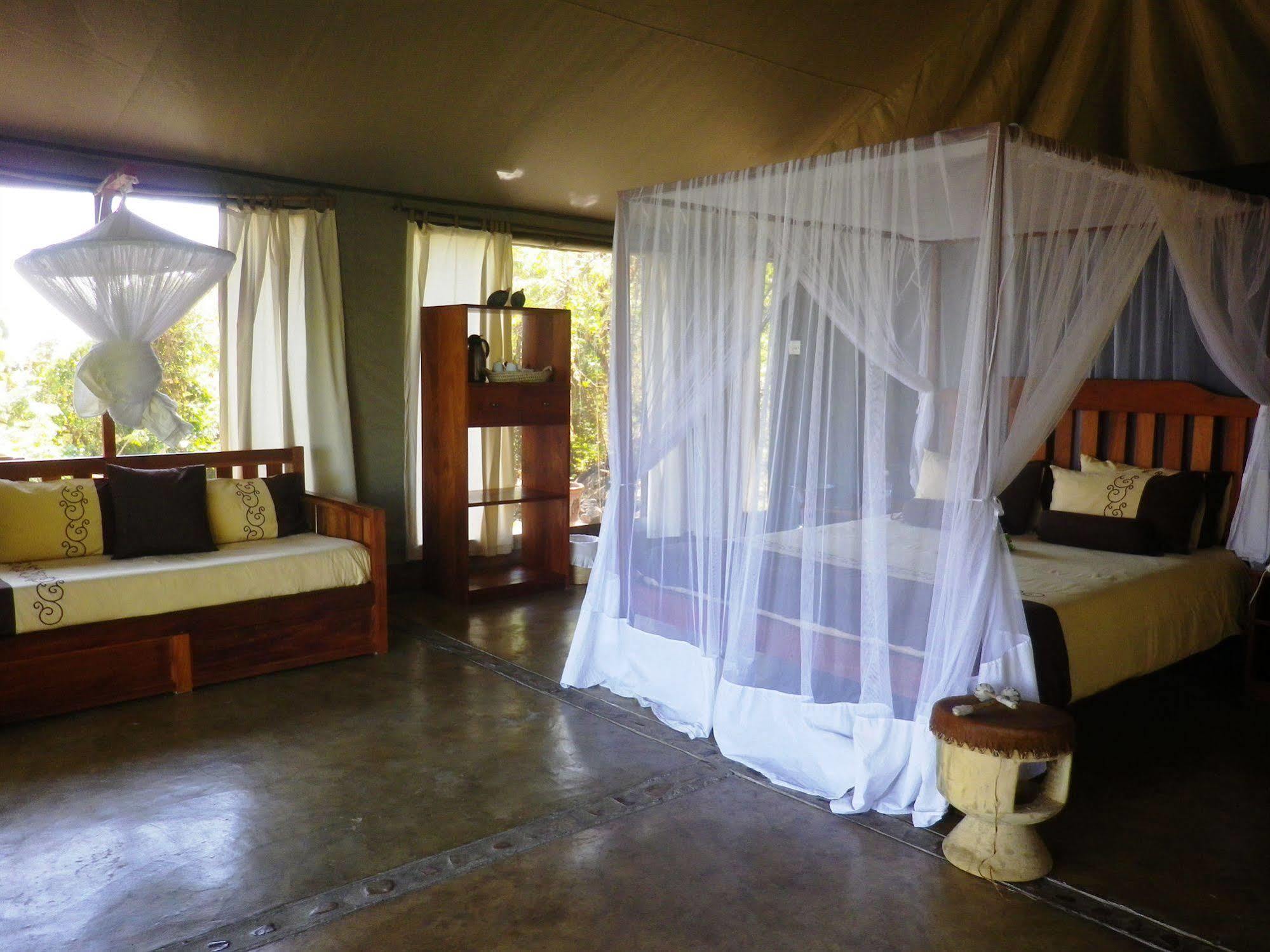 Blue Zebra Island Lodge Senga Exterior photo